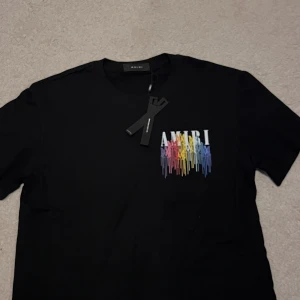Amiri - Säljer Amiri tröja helt ny den passar S/M