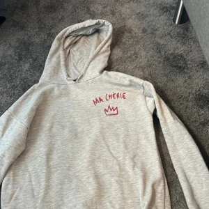 Ma chérir tröja❤️ - Från Gina tricot❤️