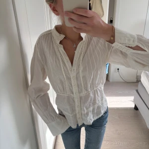 Blus - Superfin blus som är sparsamt använd 😍