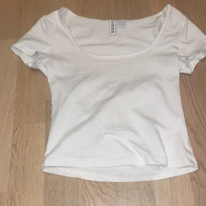 Vit t-shirt - Skick:bra