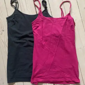 Två stycken linnen, en i rosa och en i grått! Säljs tilsammsn för 60, annars 40  stycket. 