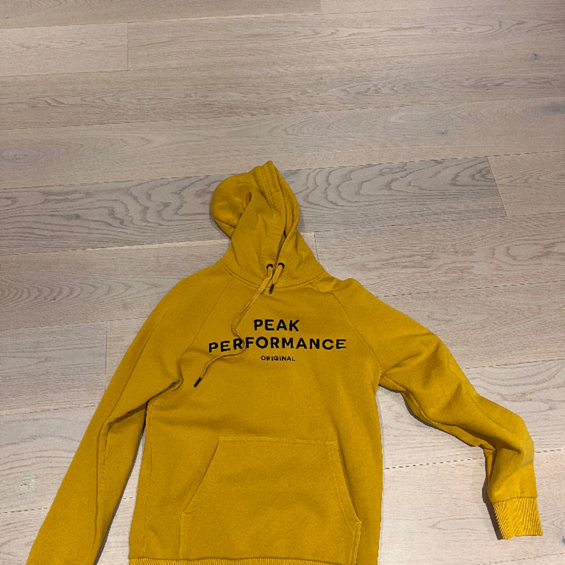 PEAK PERFORMANCE HOODIE 