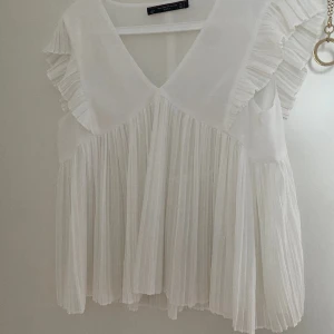 Topp Zara - Strl M, liten i strl
