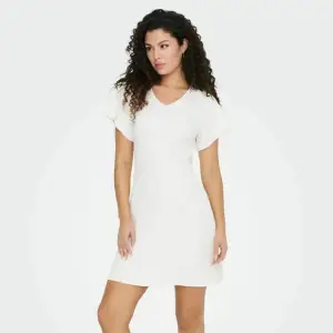 Superfin klänning, använd en gång🥰 köpt för 400kr