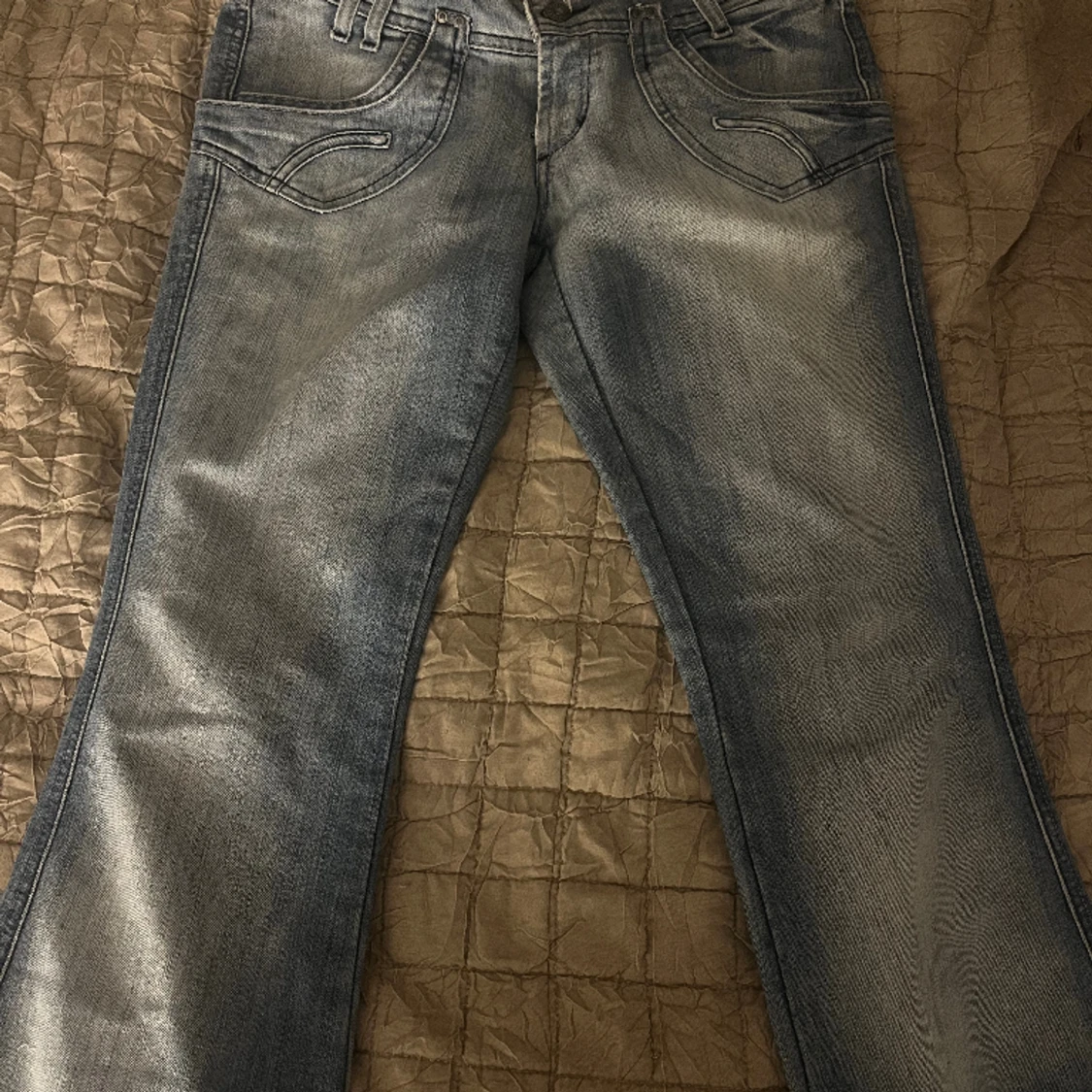 Bootcut jeans!! - 90