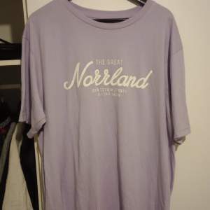 Helt ny the great Norrland tröja köpt för 500. Säljer den för att jag inte använder den. Köparen står för frakten.