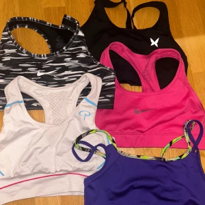 Sportsbh - Sportsbh från olika märken. Nike, Pierre Robert, Kari Traad och DOM Kom med prisförslag  Alla passar XS -S Sälgs var för sig eller tillsammans 