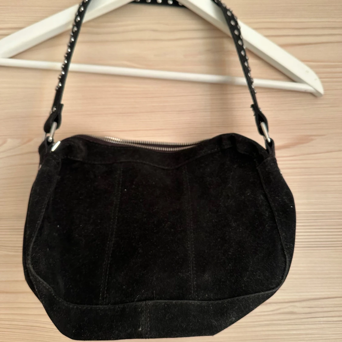 Svart väska - 90