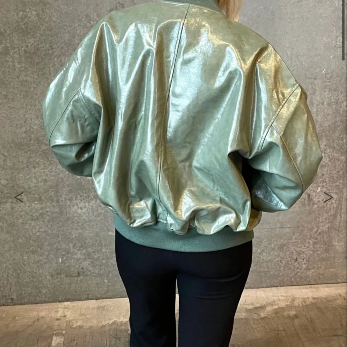 Meotine bomber jacka militärgrön - 90