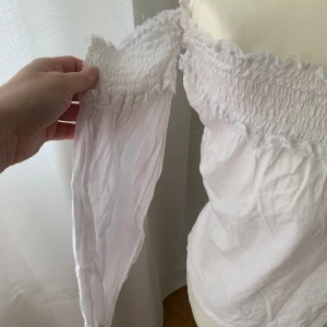 Topp med ärmar  - Snygg tubtopp lös model med armar St S 