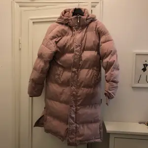 Jacka från missguided, storlek 40 jag är S Men bra att ha översize 