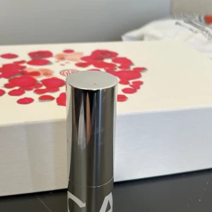 Caia bb stick  - ungefär hälften kvar, färgen 20c