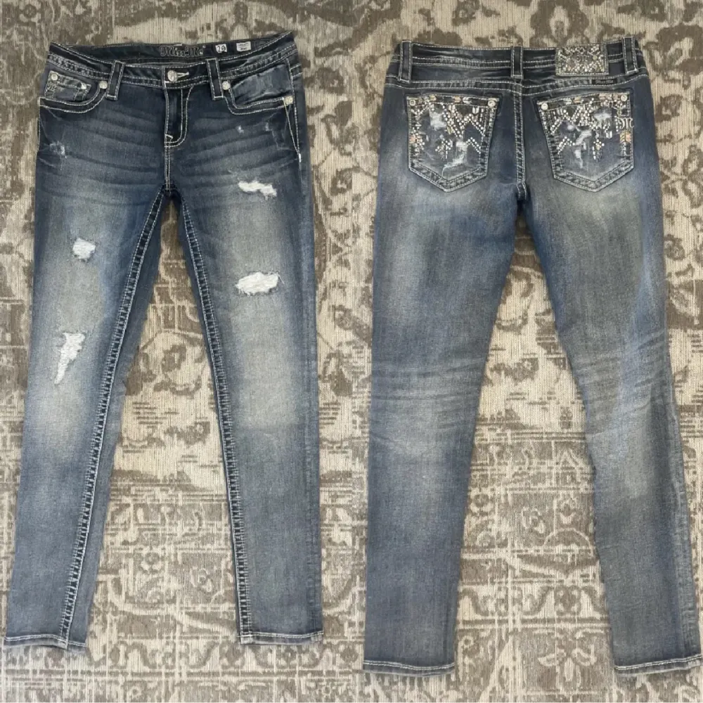 jätte snygga miss me jeans som jag aldrig har använt, LÅNADE BILDER❣️. Jeans & Byxor.