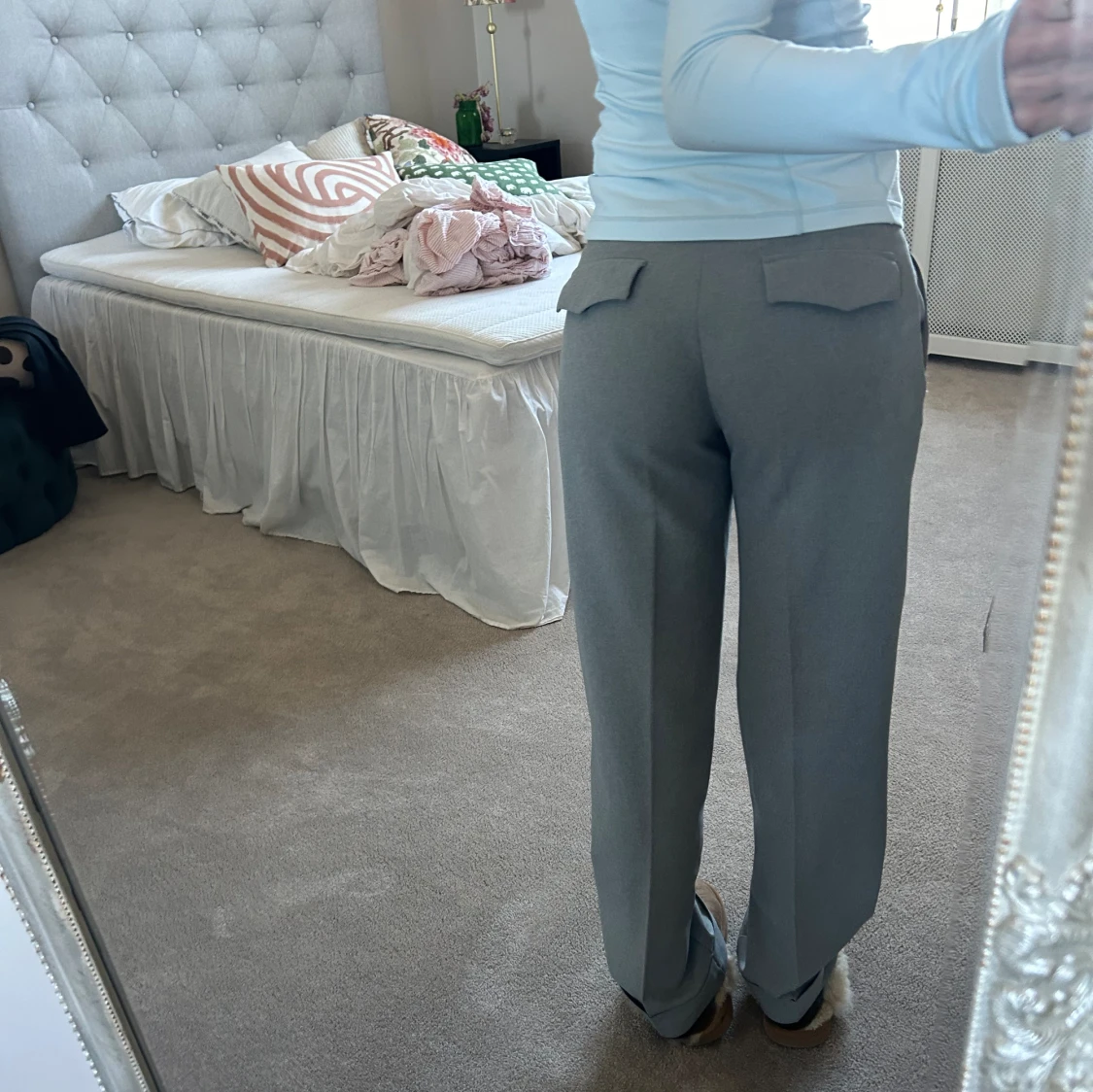 Grå kostymbyxa  - 90