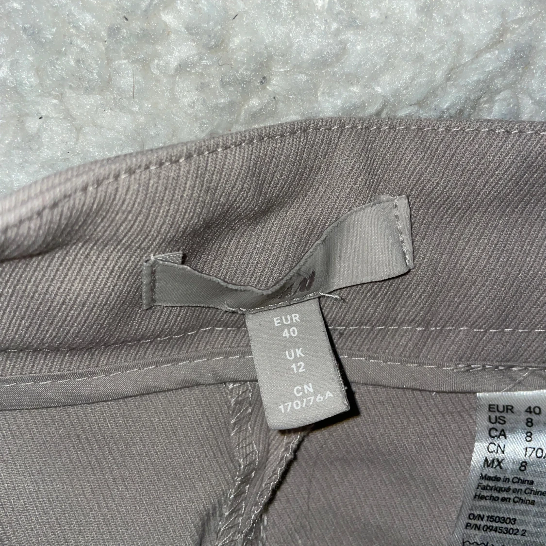 Beiga kostymbyxor  - 90