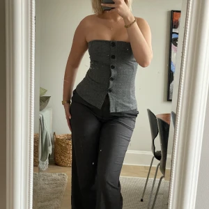Korsett topp - ”LÄGGER UPP IGEN PGA OSERIÖS KÖPARE” Ärmlös kostymtopp/korsett. Oanvänd utan lappar✨