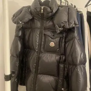 Skön moncler montbeliard jacka 10/10✨ ❄️ Kom med ett bud ifall du är intresserad 