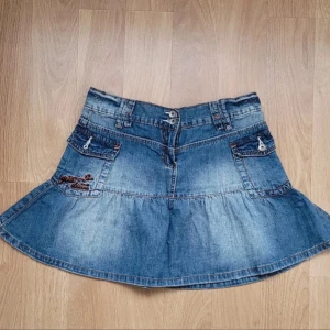 Miniskirt - Jätte snygg Miniskirt 