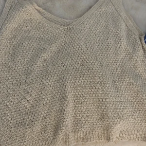 Stickat linne - Storlek xs-s💕vet inte vad den kommer ifrån 🙂