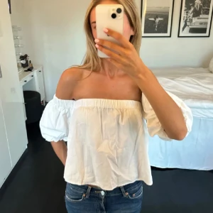 Supersnygg!  - Supersnygg topp! Från bershka, köpt här på plick sedan aldrig använd🩷!!