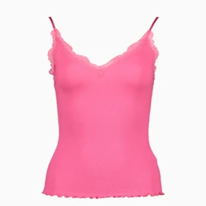 Rosa linne - Säljer det här supersöta linnet ifrån New Yorker i rosa, andvänt en gång💞💞