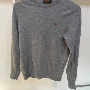 Morris Overshirt - Snygg morris overshirt som krympt i tvätten tyvärr, ska vara strlk medium men passar Xs-S priset är 250kr exklusive frakt