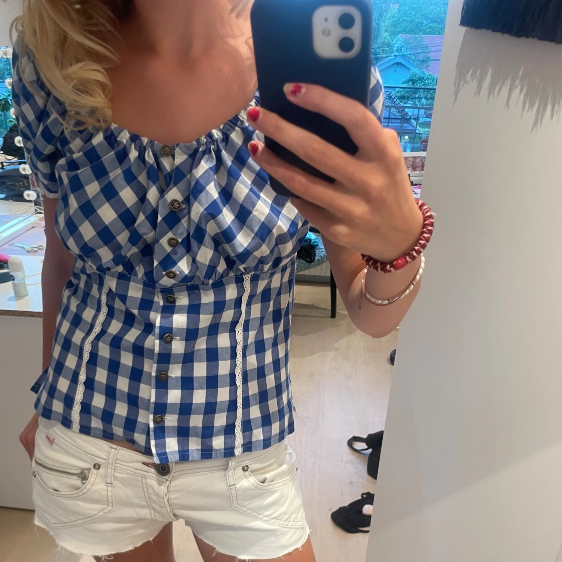 Blå och vit rutig blus - 90