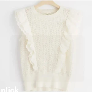 Sommrig tröja - Skit snyg tröja från lindex som jag nöstan aldrig använt💕