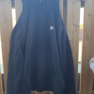 Använd 10 gånger - Nike hoodie