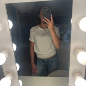 Tröja från Lindex  - En superfin tröja från Lindex i jätte bra skick❤️den kommer tyvärr inte till användning längre men superfin!!