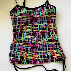 Tankini i nyskick  - Tankini i nyskick. St. 36 panos emporio of Sweden Vadderade kupor Fina detaljer   