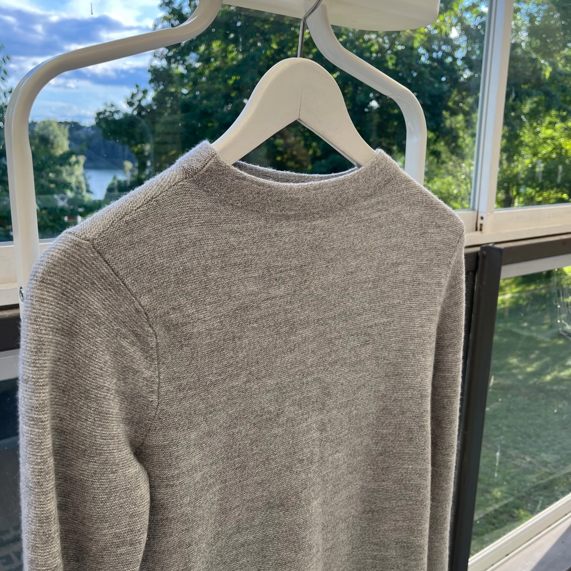 NY! Club Monaco merinoullströja merino sweater storlek S - 92