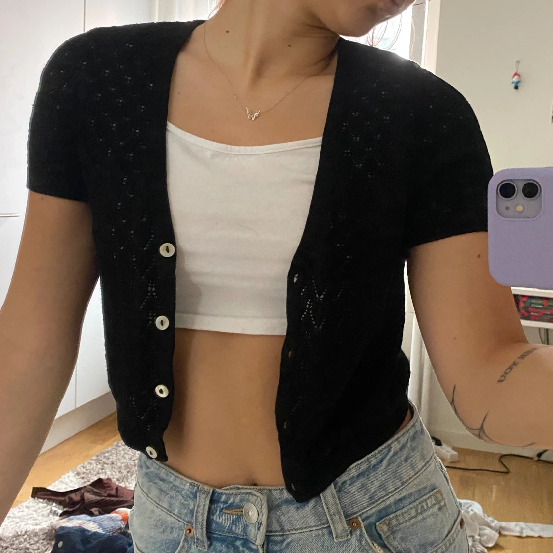 Top Cropped  - 91