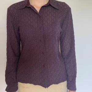 Blus  - Blus med fint material 