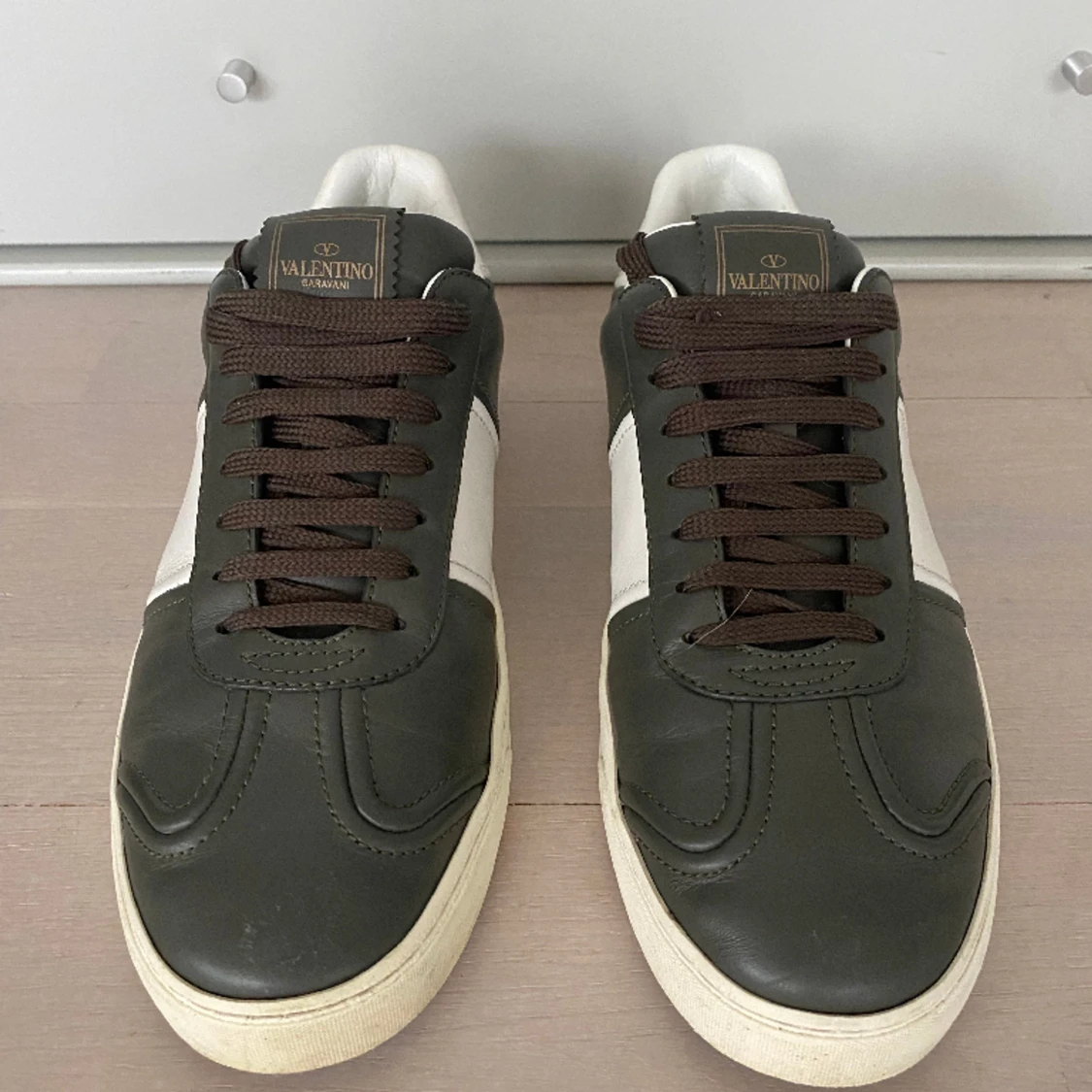 Valentino Flycrews
