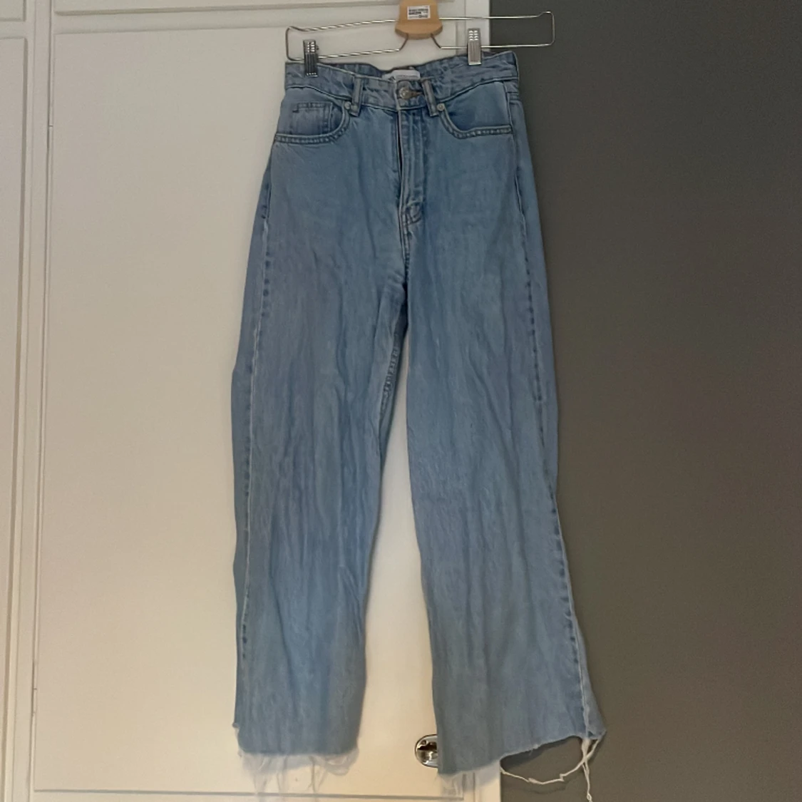 Raka högmidjade jenas zara