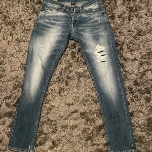 Dondup Jeans - Säljer mina Dondup jeans modellen George i storlek 34, skicket är ca 8/10