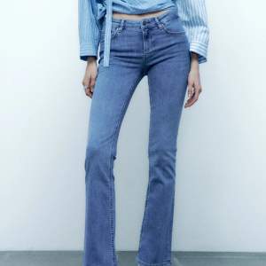Snygga Zara low waist jeans, aldrig använda💕köpta för 399kr💕💕