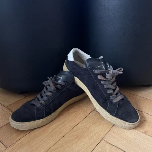 Saint Laurent sneakers - Saint Laurent sneakers. Använt skick! Nypris ca 3800kr