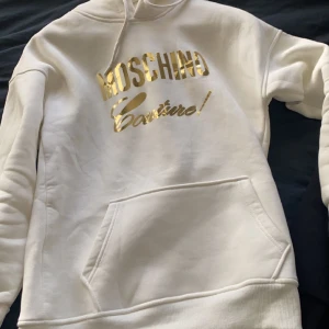 Mochino hoodie  - Helt ny Mochino tröja pris kan sänkas vid snabb affär 