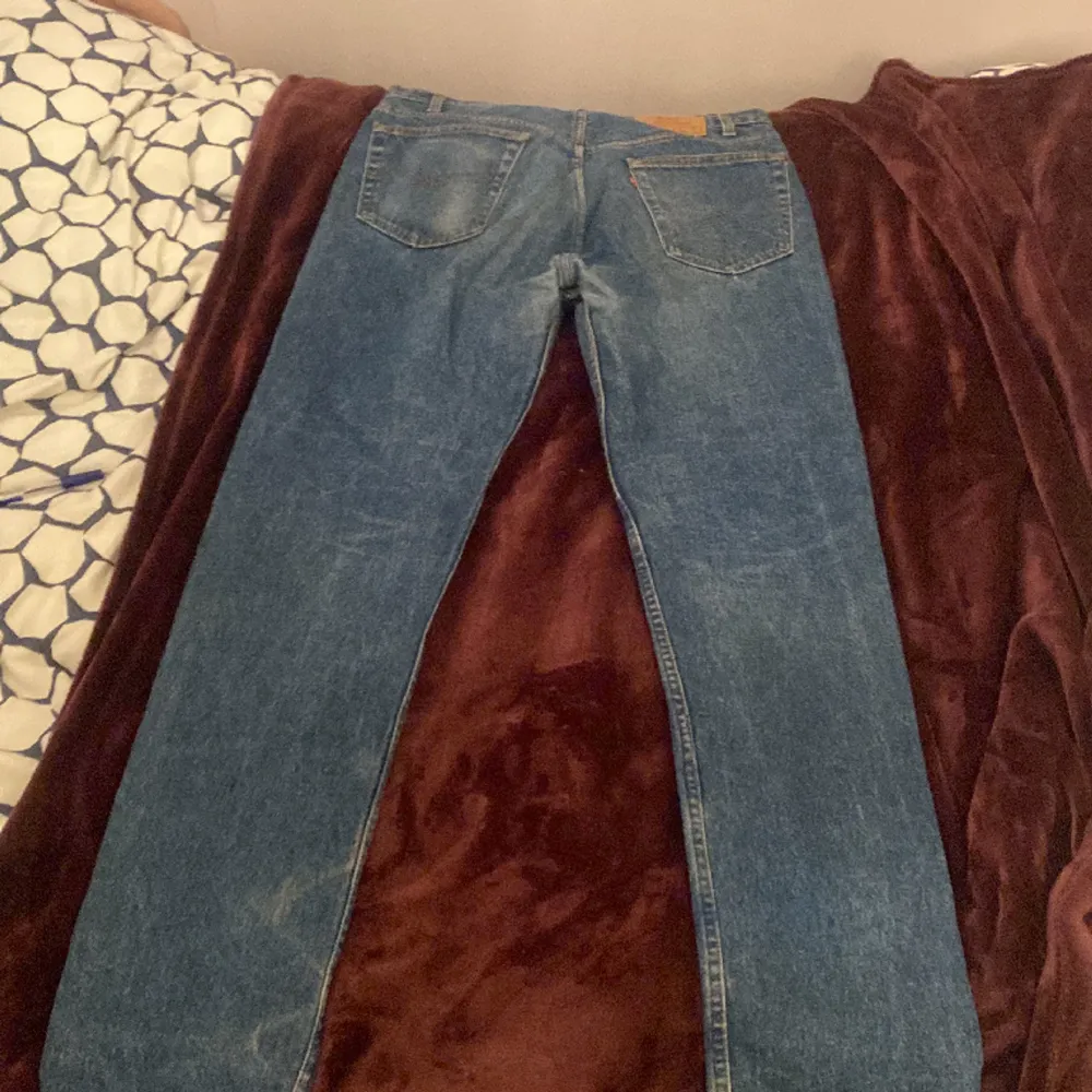 Levis jeans i storlek XL. Passar både killar och tjejer ☺️. Jeans & Byxor.