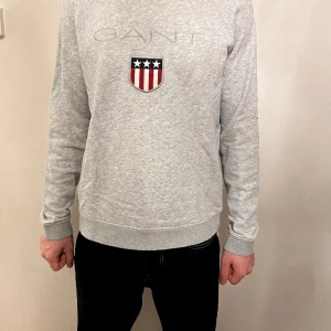 Gant sweatshirt Ny skick  - Gant sweatshirt ny skick storlek S passar M oxå