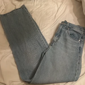 Levis jeans  - Super fina Levis jeans i modellen high loose storlek 25💞 pris går att diskuteras!