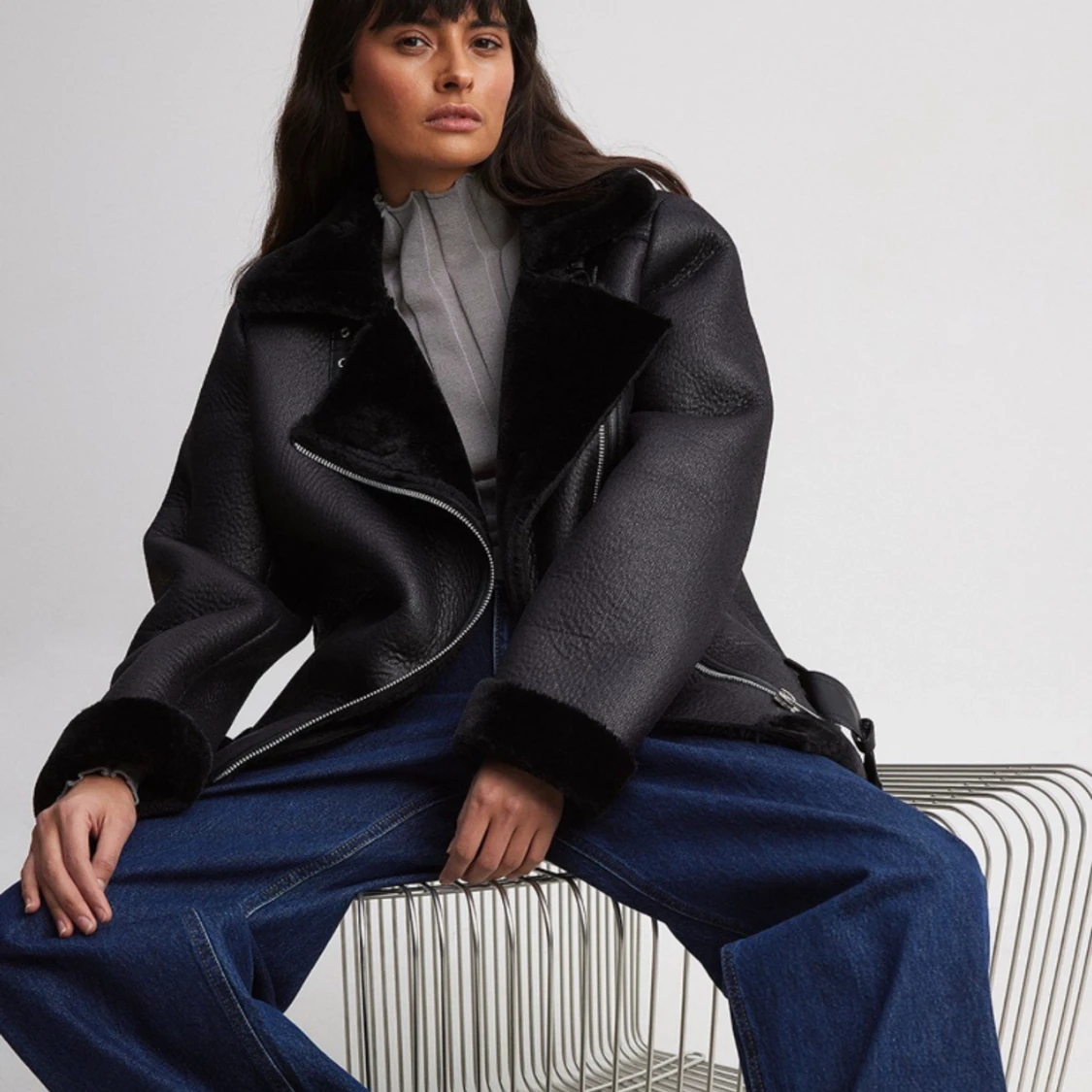 Pilotjacka/skinnjacka med fakepäls - 90