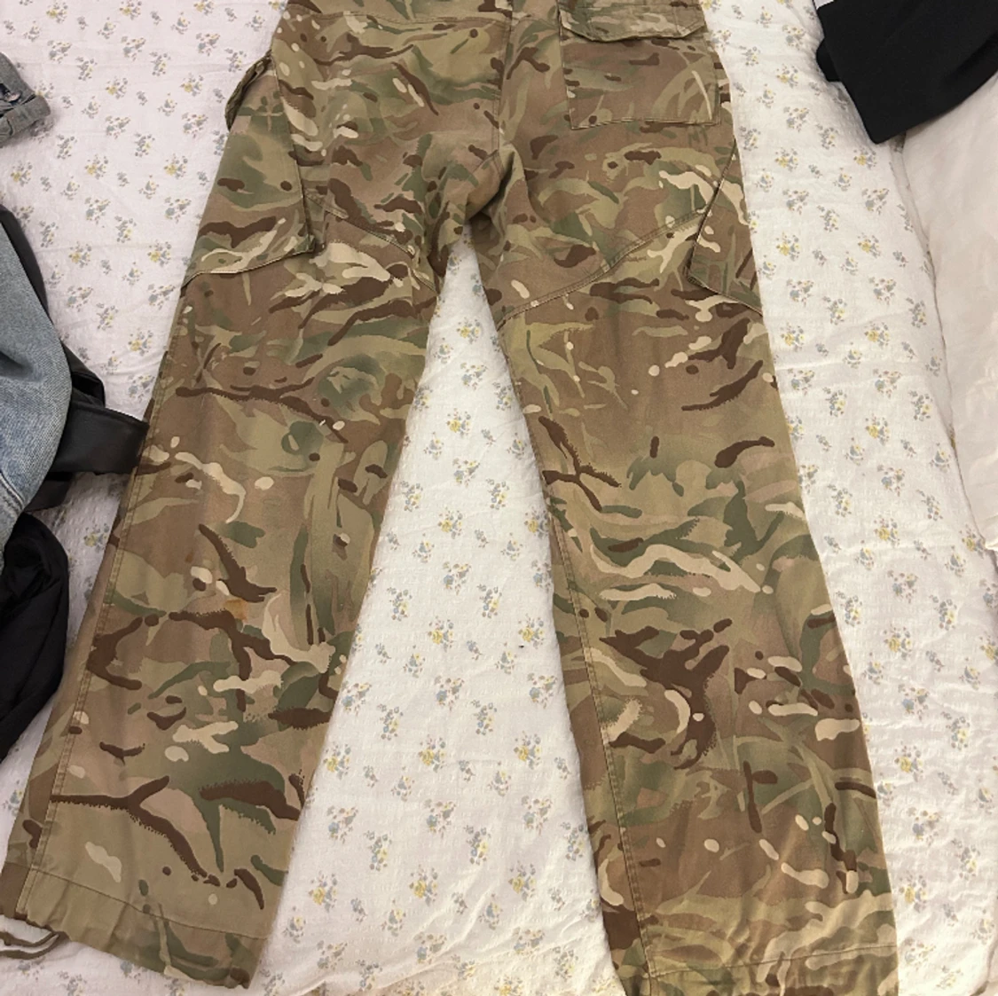 Militärfärgade byxor - 90