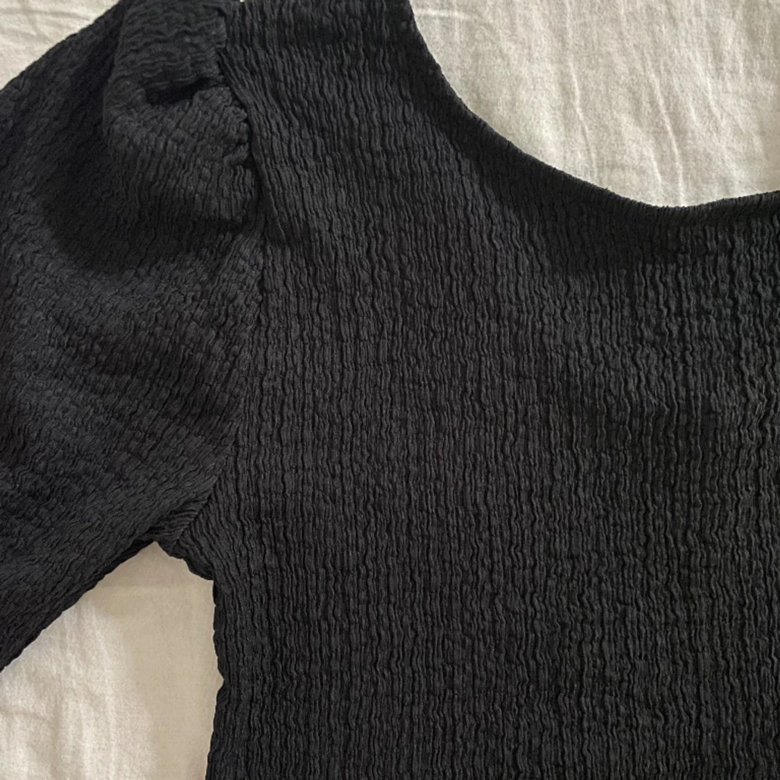 T-shirt med puffärm - 91