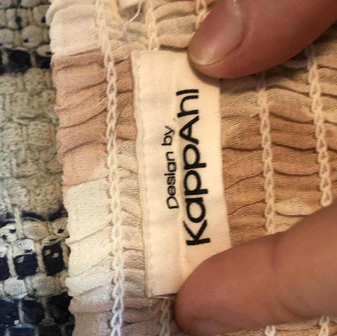 Fin rosa och vit kjol - 90