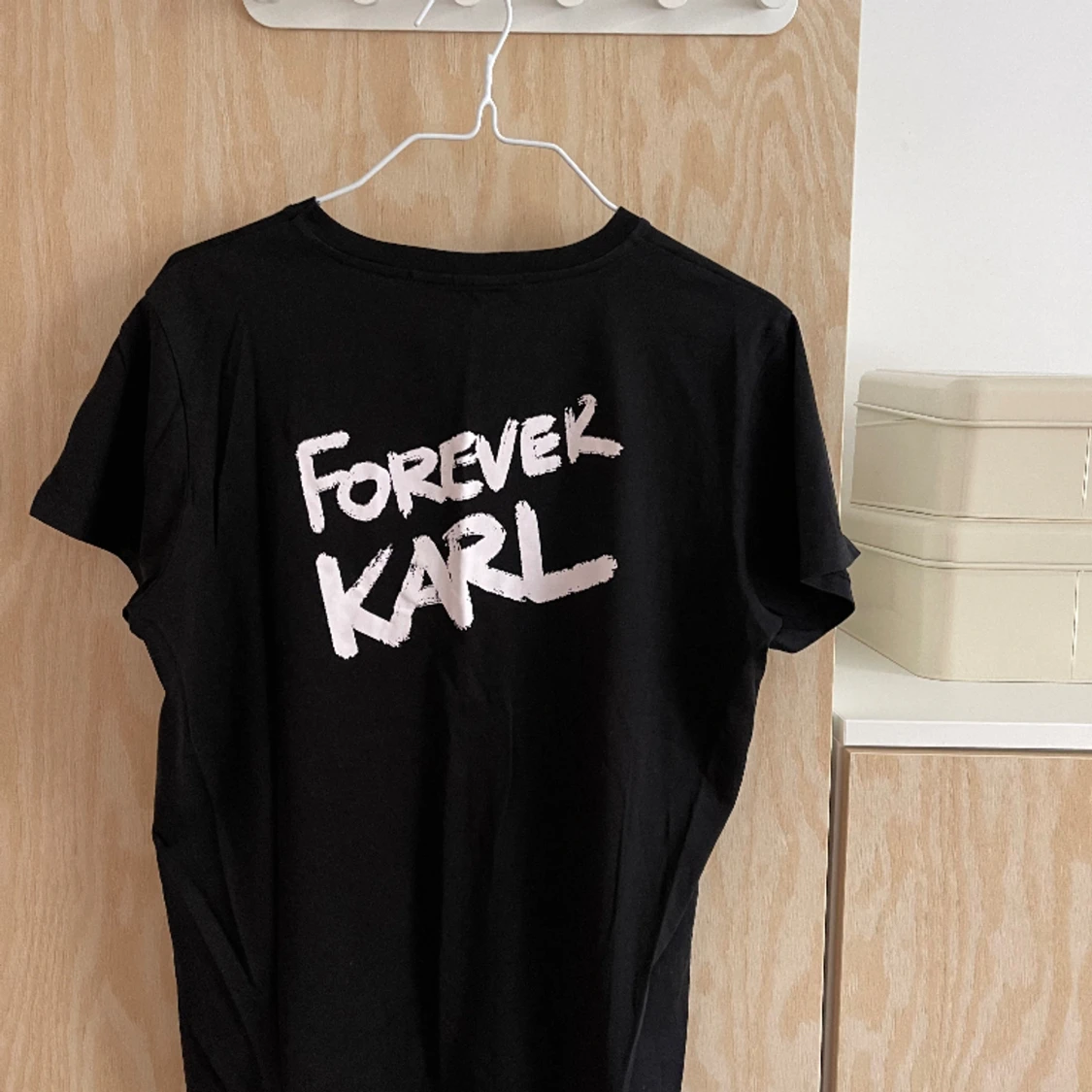 T-shirt med tryck - 90