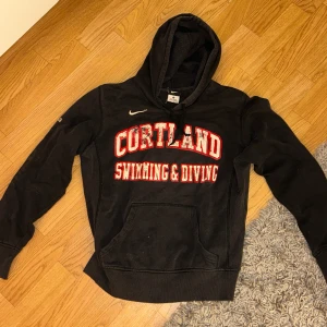 Hoodie - Vintage hoodie från märket nike i storlek S