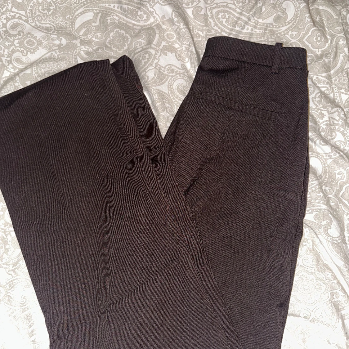 Lågmidjade kostymbyxor